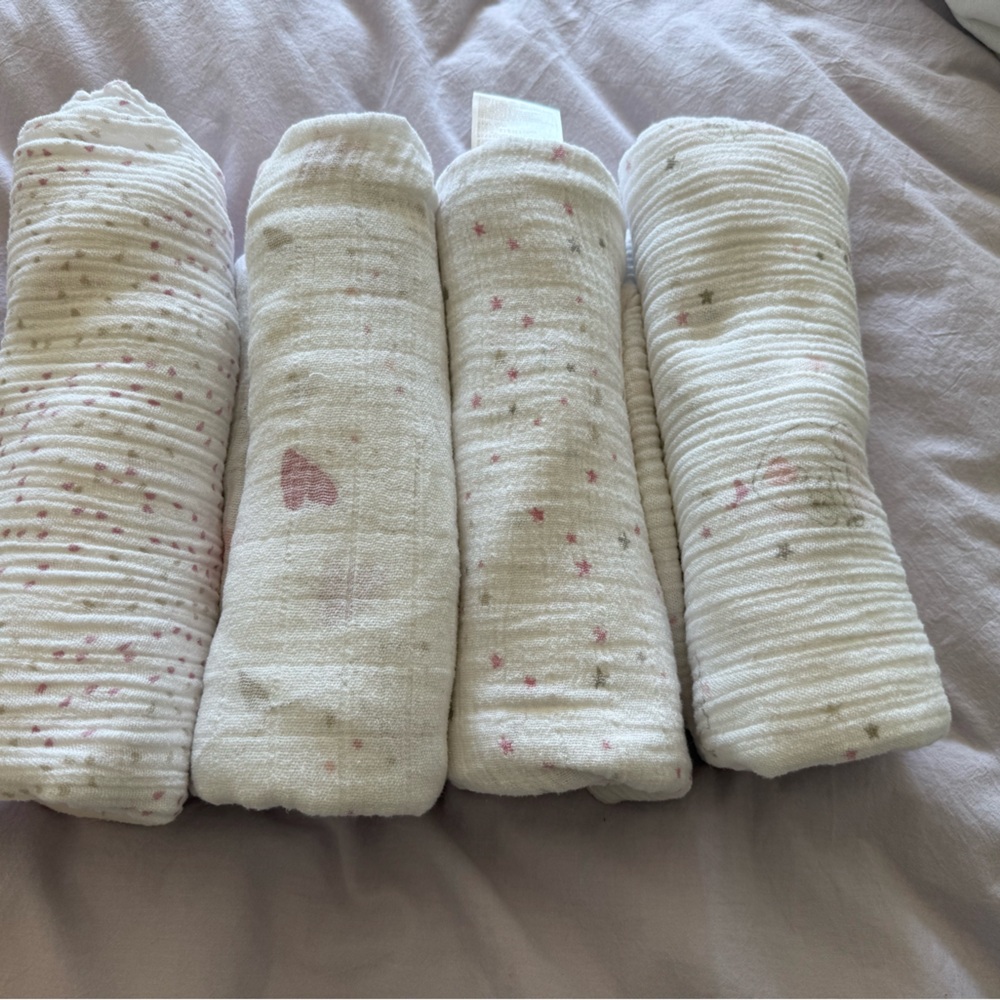 aden + anais White Muslin Swaddle (set of 4)